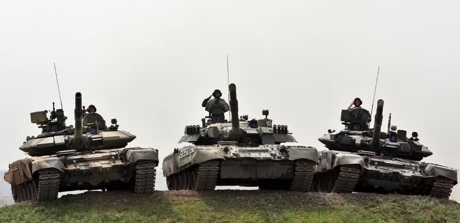 Т-90С, Т-80У и Т-90А