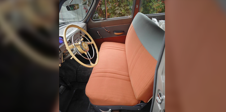 Interior del GAZ-21<br>