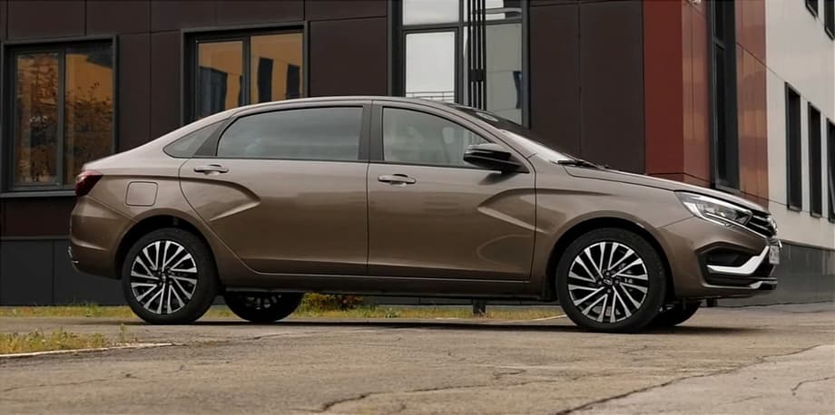 LADA Aura