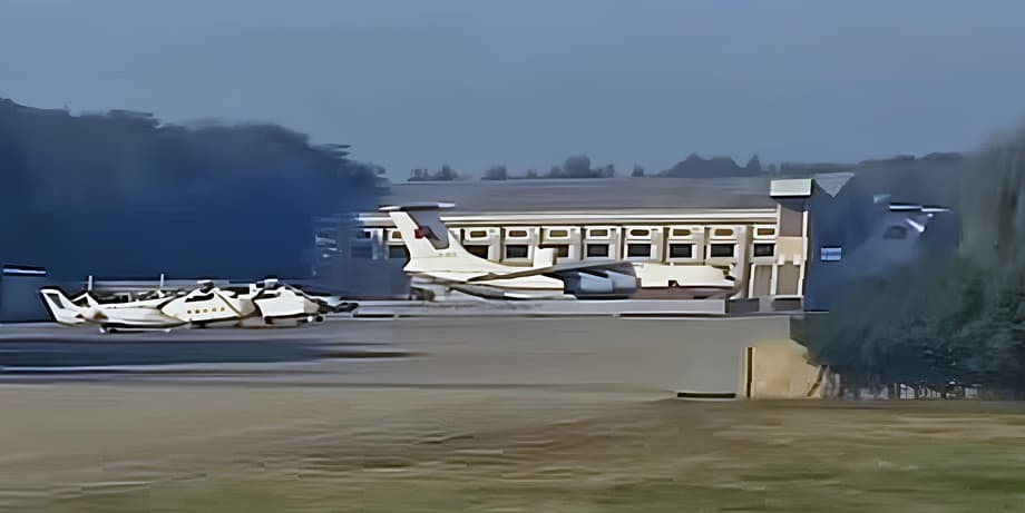 Foto del Il-76 en el aeropuerto de Sunan en Pionyang