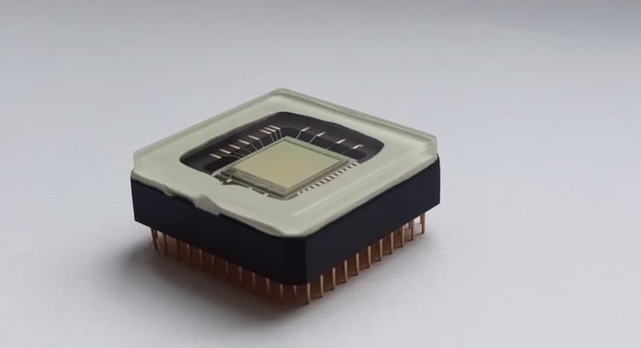 4-megapixel silicon crystal photo module