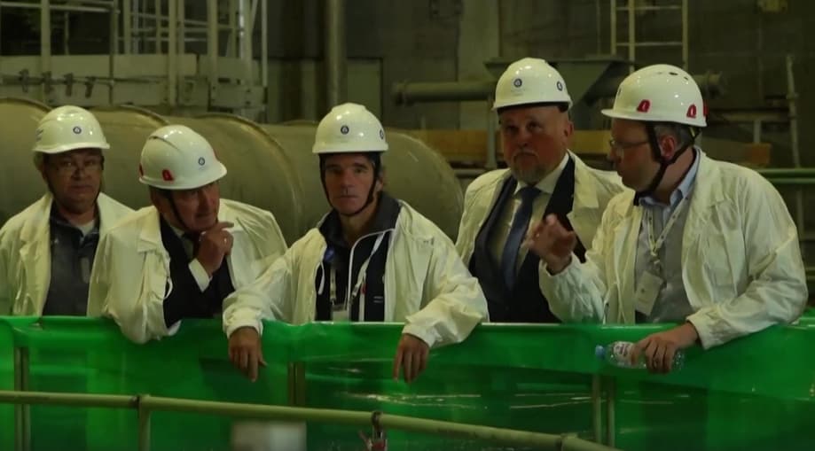 El jefe del OIEA, Rafael Grossi, en la central nuclear de Kursk