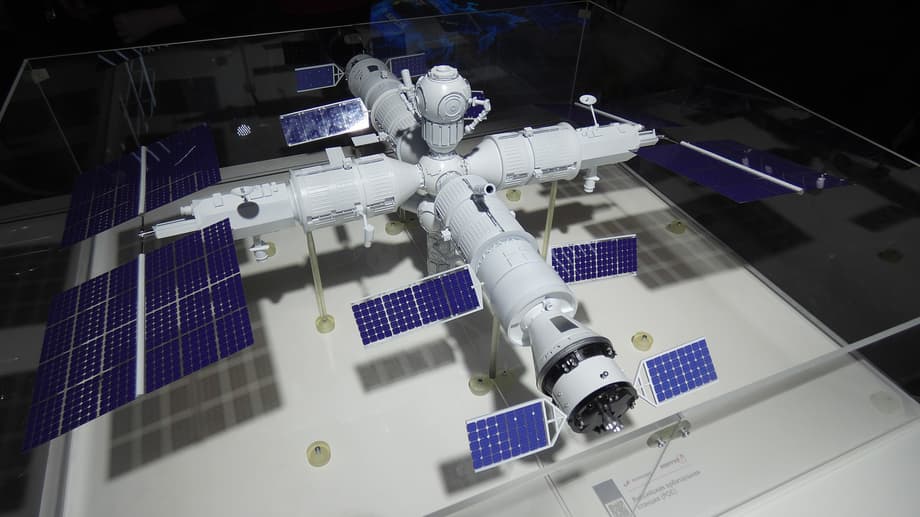 Station concept based on ISS modules