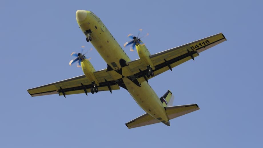 Il-114-300