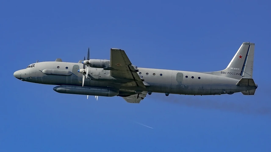  Il-20M 