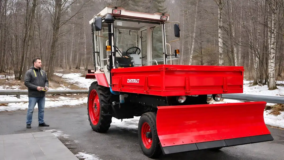 "Silant" tractor with remote control
