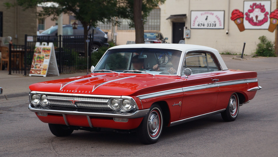 Oldsmobile Jetfire