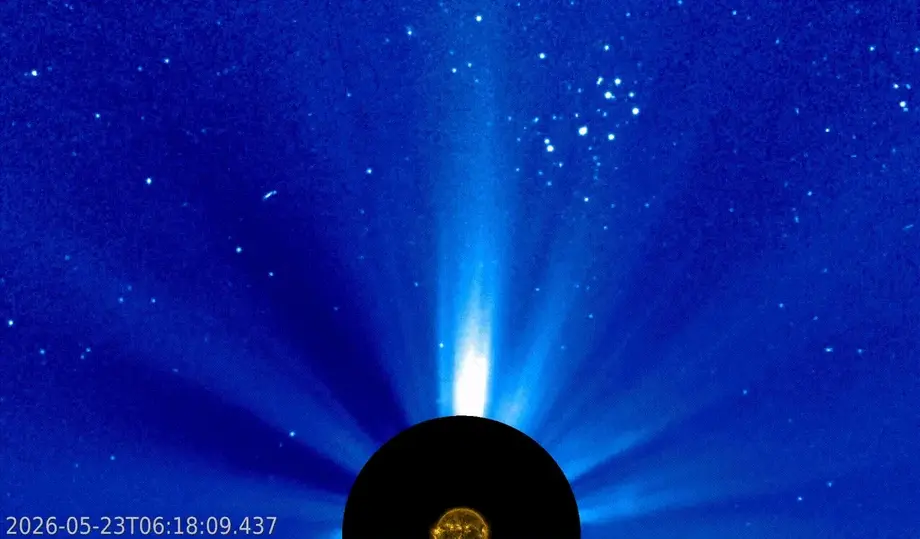 Several large explosions recorded on the Sun last weekend