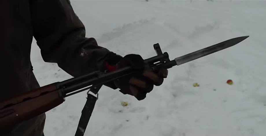 СКС со штыком