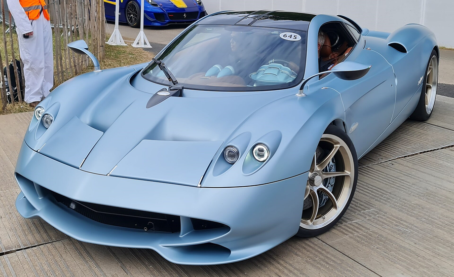 Pagani Huayra Codalunga