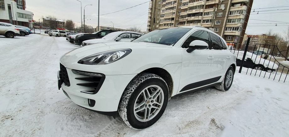 &nbsp;Porsche Macan