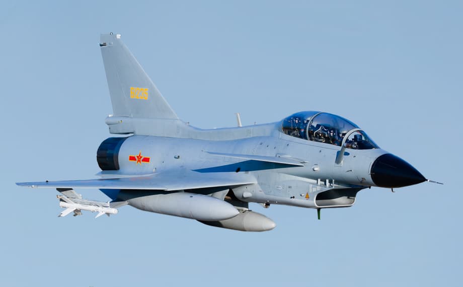 Chengdu J-10 en el concurso&nbsp;«Aviadarts»