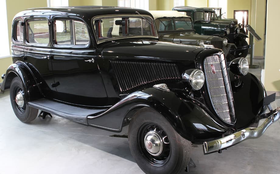 GAZ M-1