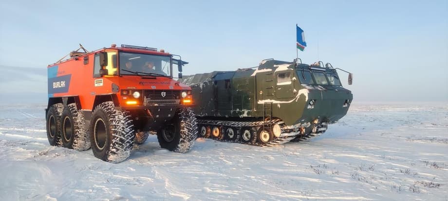 Вездеход «Бурлак» и гусеничный «Витязь» ДТ-30&nbsp;