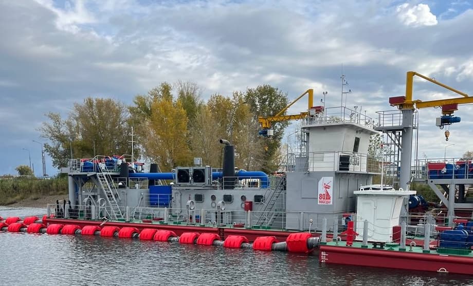 земснаряд проекта Ц490ДМ1