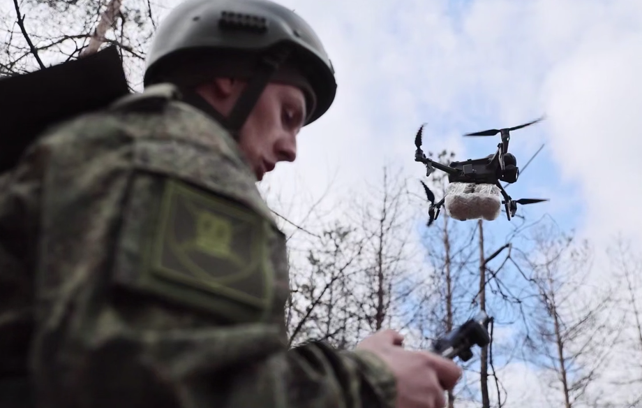 Delivery of Easter cakes to the front by UAVs