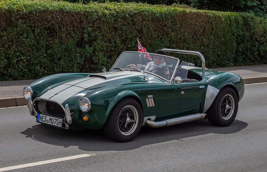 AC Cobra 427