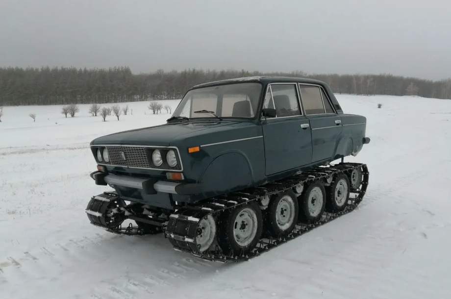 Homemade tracked all-terrain vehicle based on VAZ-2106