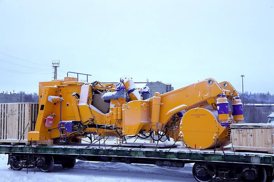BELAZ-7513T