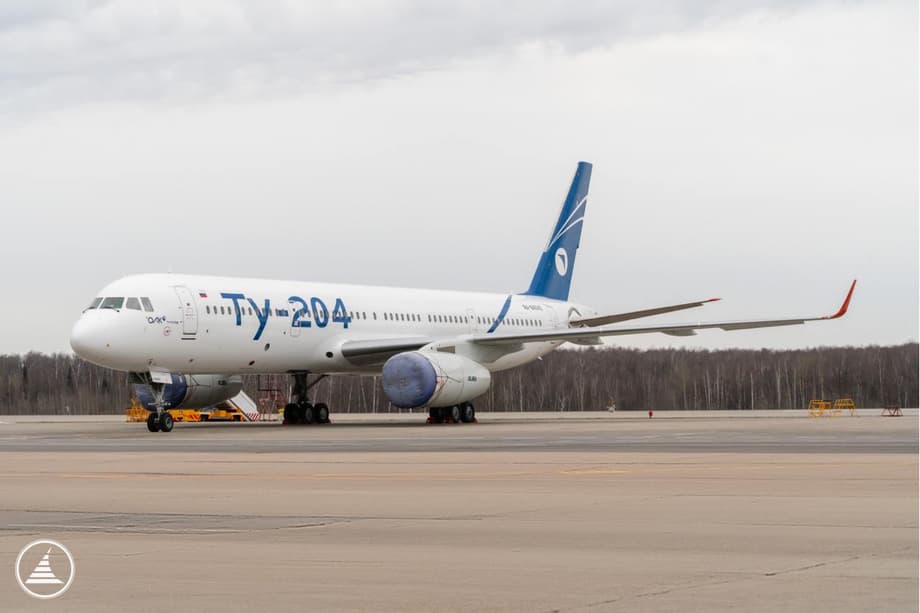 Ту-204-100В
