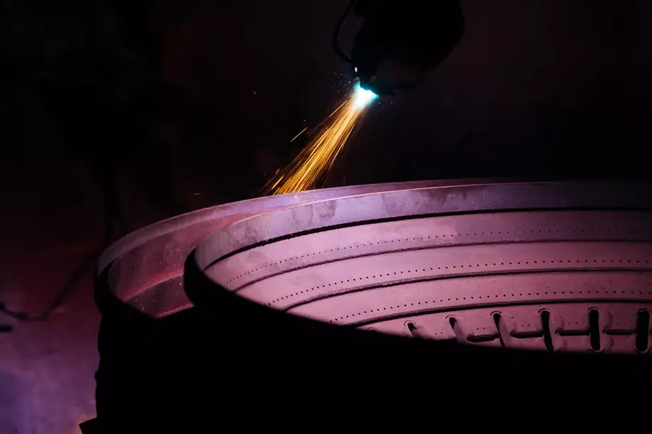 Plasma coating on the engine
