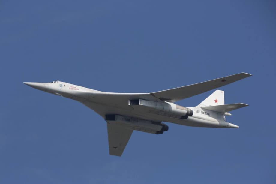 Tu-160