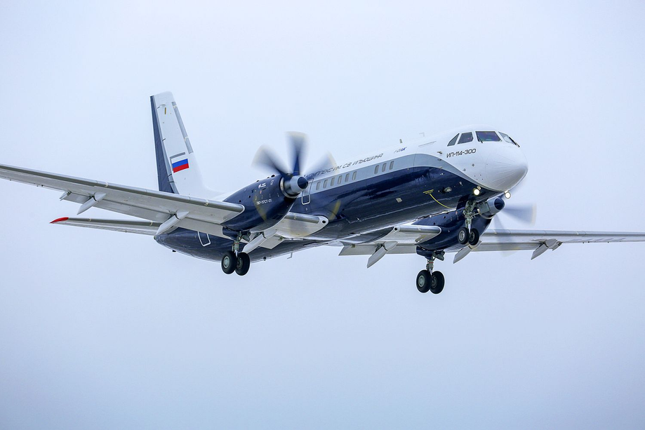  Ил-114-300