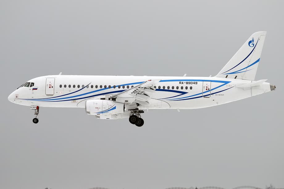 The crashed plane 7 years and 7 months before the disaster