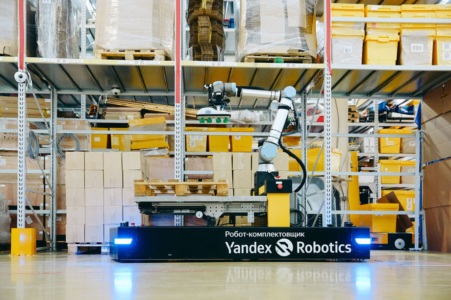 Prototype of a robot order picker