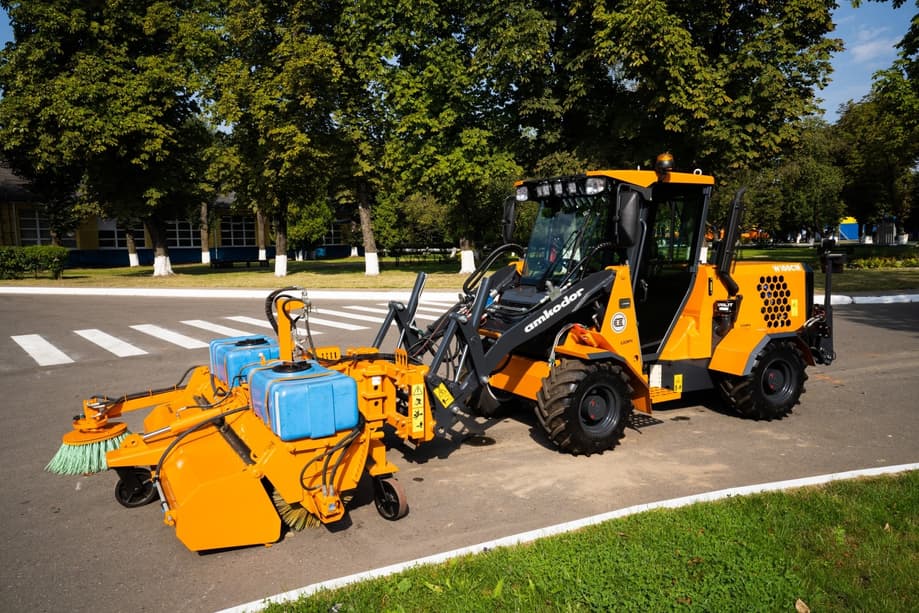 AMKODOR W100