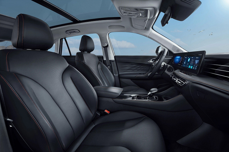 interior MG HS