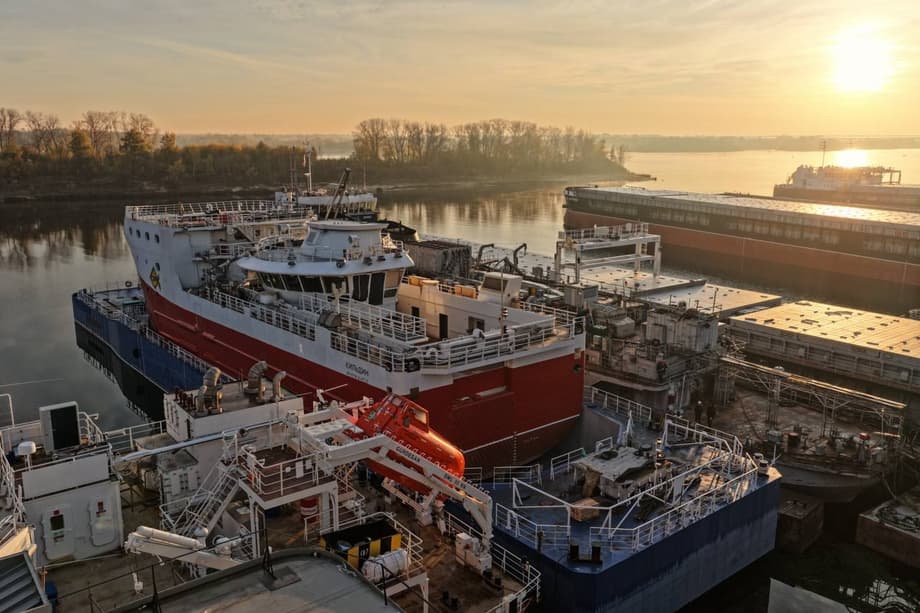 Crab processing vessel KSP01 "Kildin"