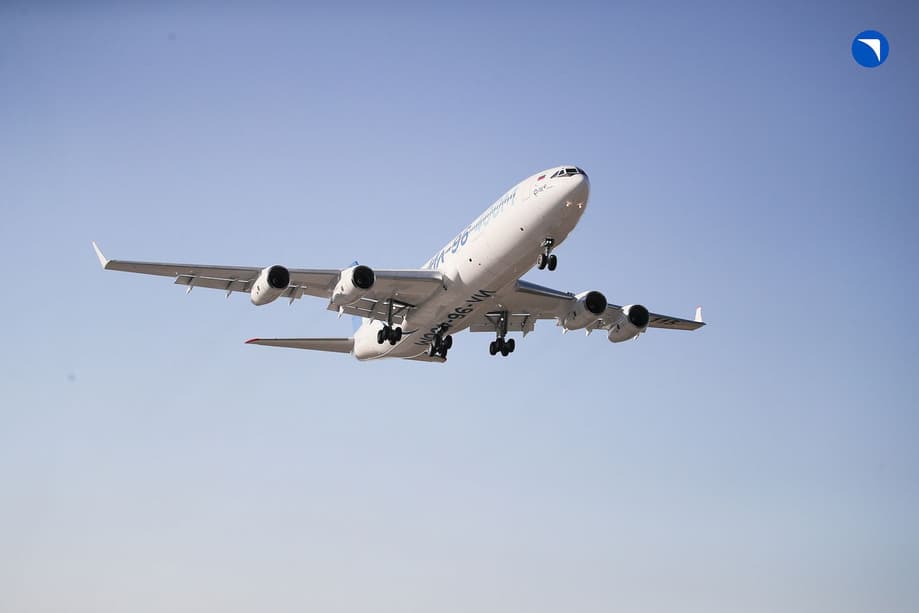 Ил-96-400М