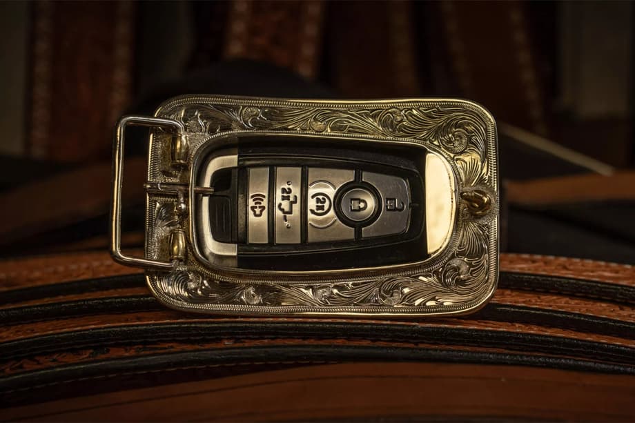 Truckle belt buckle
