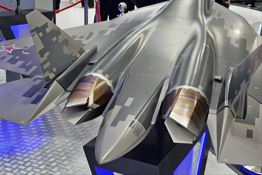 Su-57E with a flat nozzle