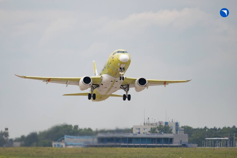 Superjet 100 