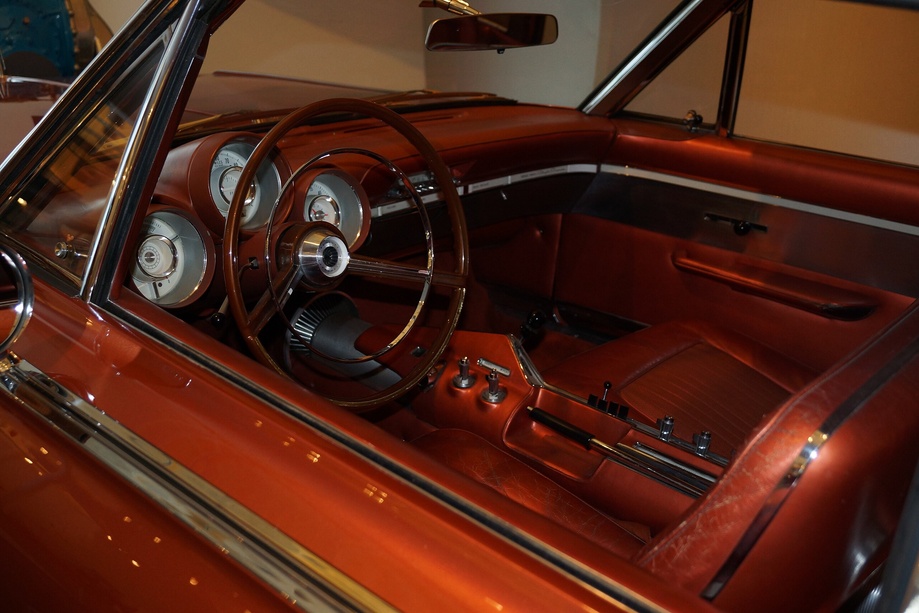 Interior del Chrysler Turbine Car