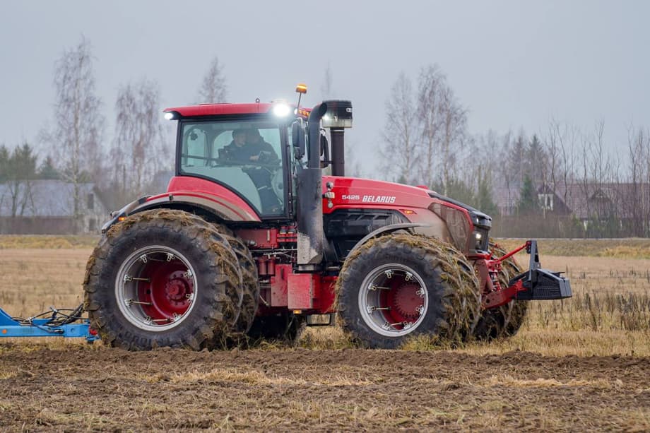 Трактор&nbsp;BELARUS 5425