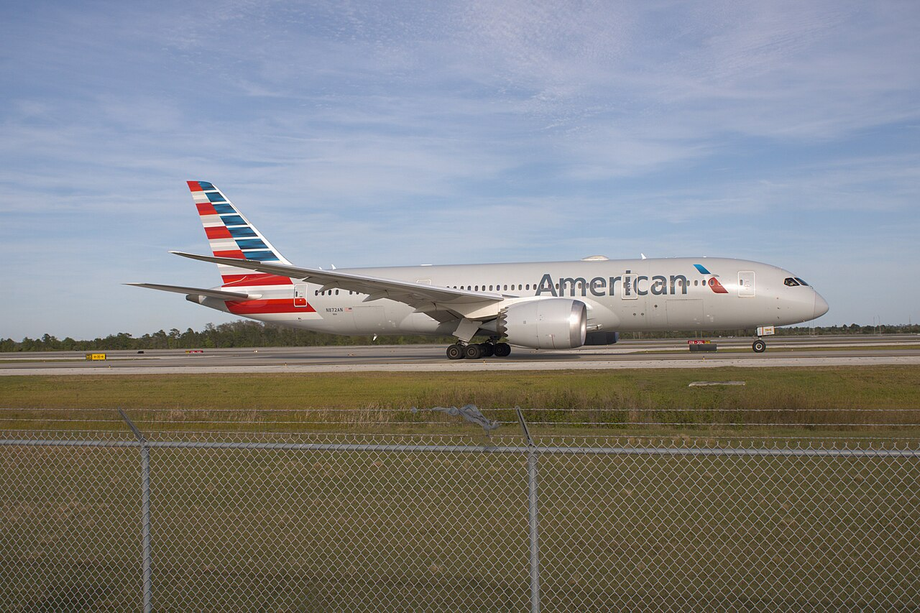  Boeing 787-8 Dreamliner 