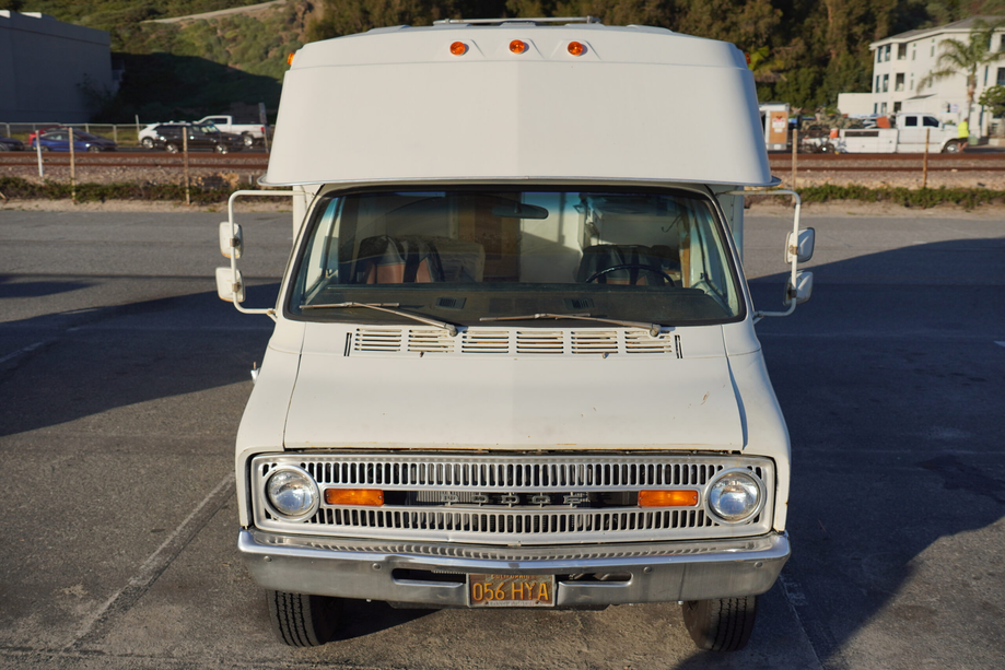 Dodge B300 Balboa 