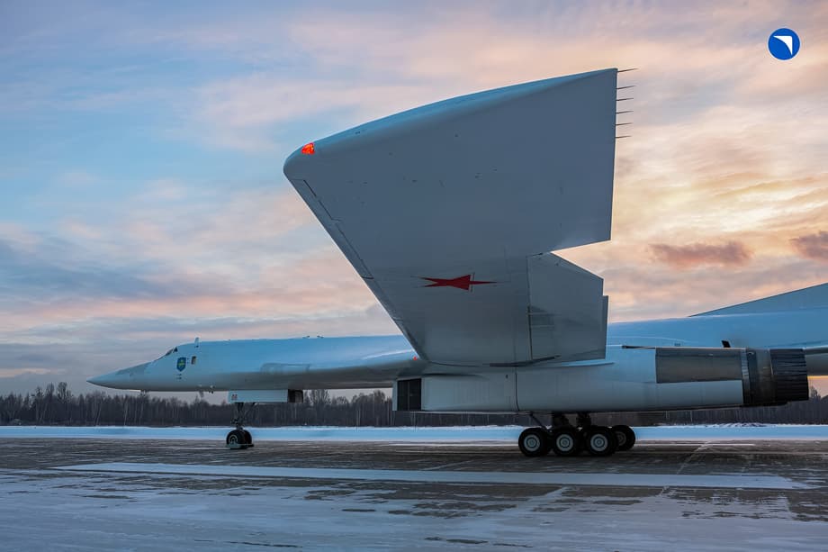 Ту-160