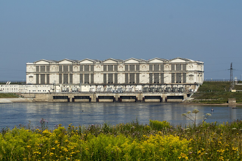 Рыбинская ГЭС 