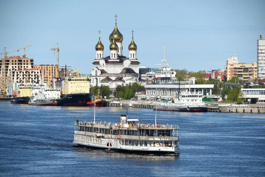 Paddle Steamer "N.V. Gogol"