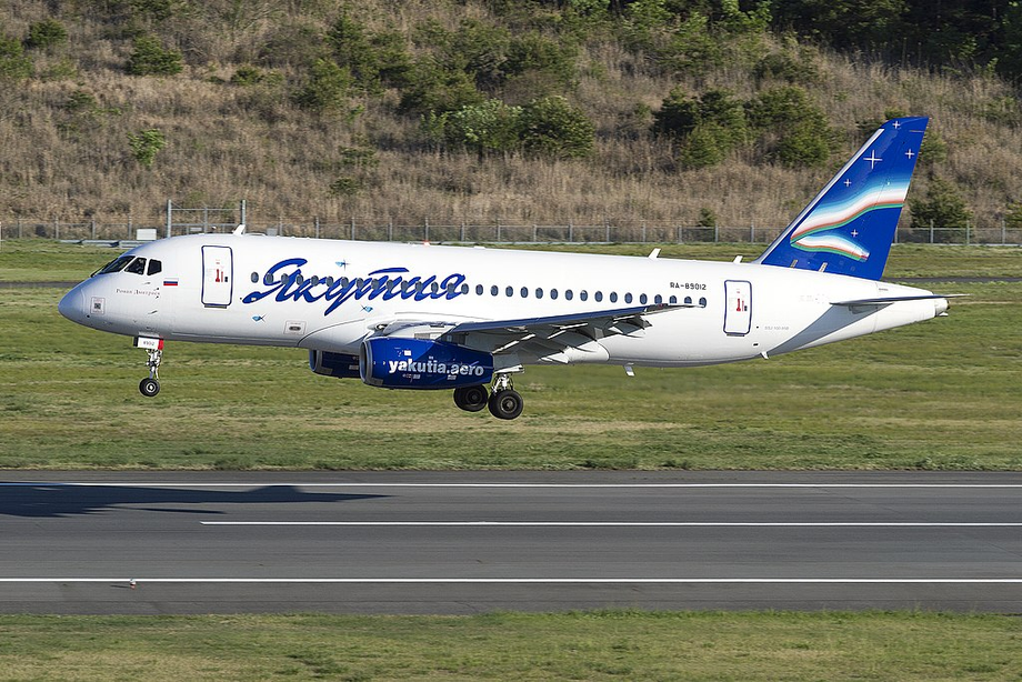  Sukhoi Superjet 100 