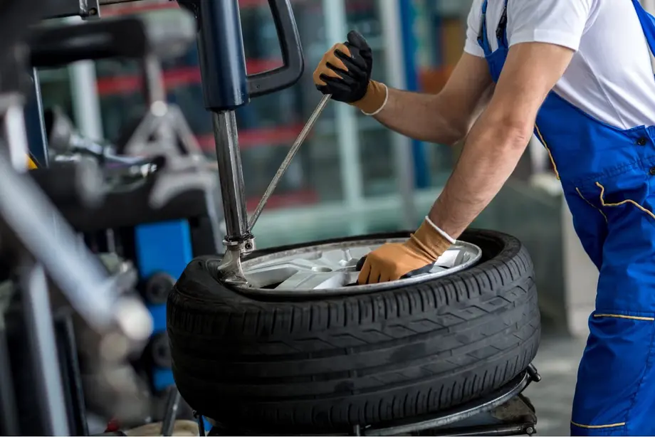 Tire fitting