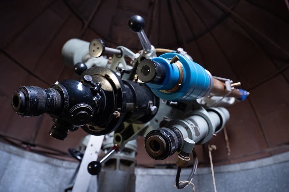 Réplica del telescopio de Galileo en la TSU