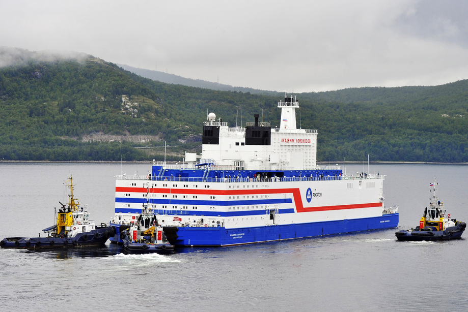 Central nuclear flotante "Académico Lomonósov"