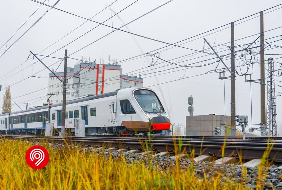 The electric train from "Transmashholding" consists of 97% domestic parts.