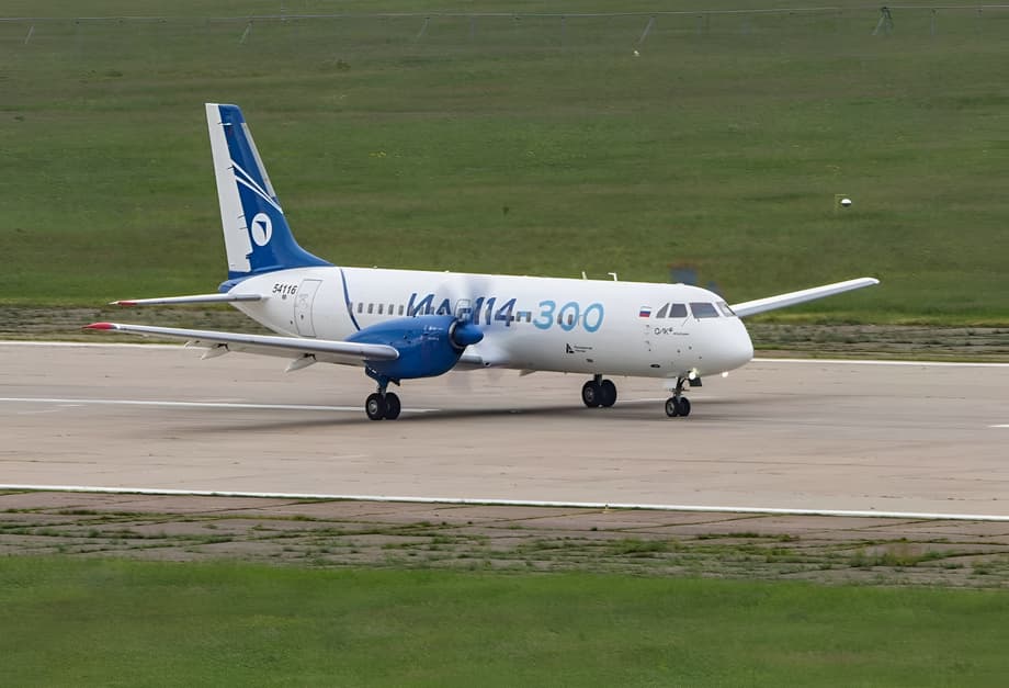 Ил-114-300