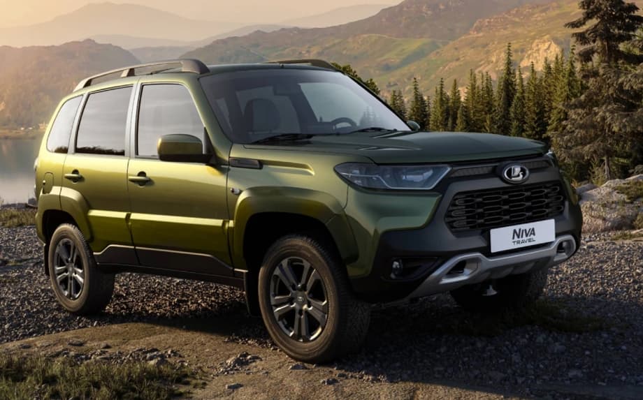Lada Niva Travel